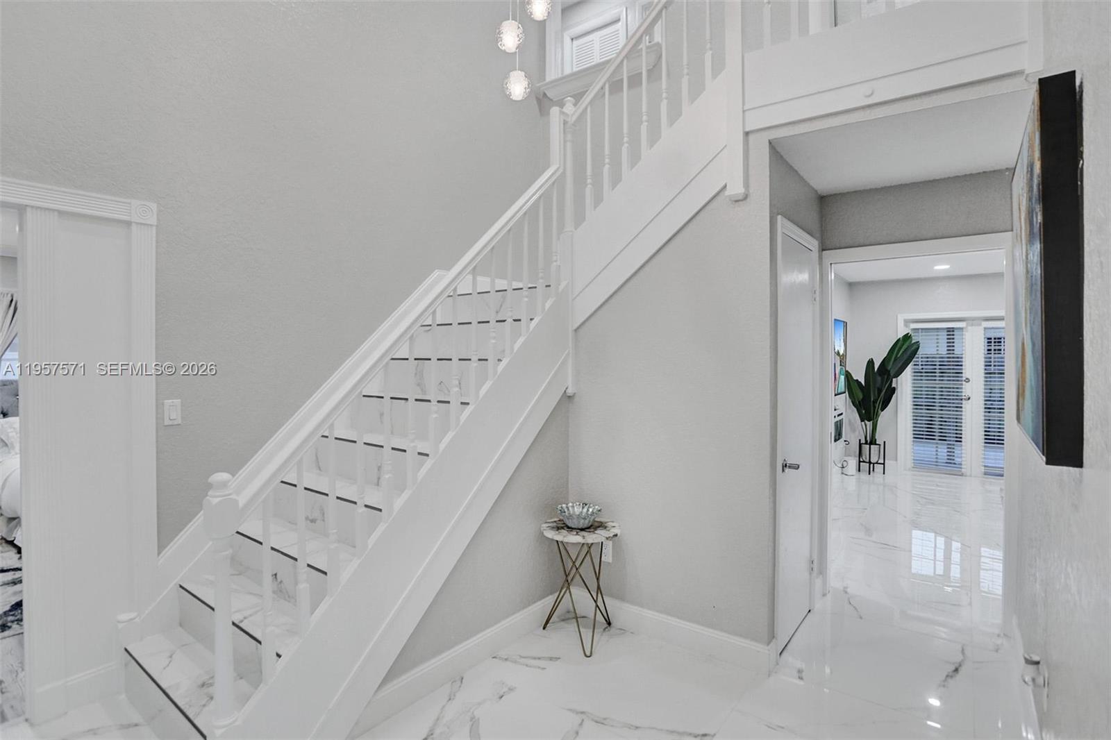 466 NE 8th Ave, Deerfield Beach FL 33441