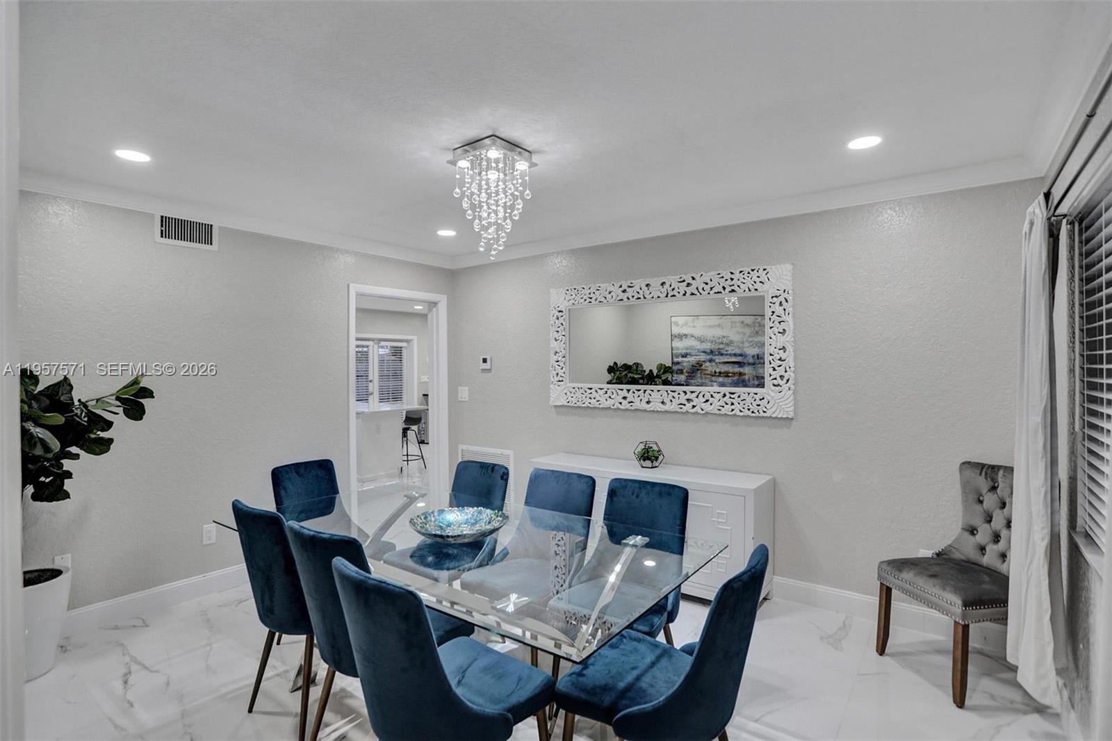 466 NE 8th Ave, Deerfield Beach FL 33441
