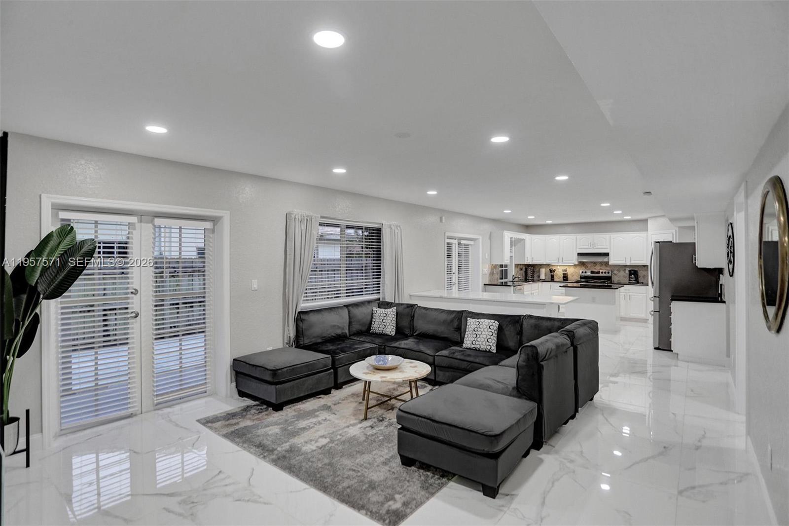 466 NE 8th Ave, Deerfield Beach FL 33441
