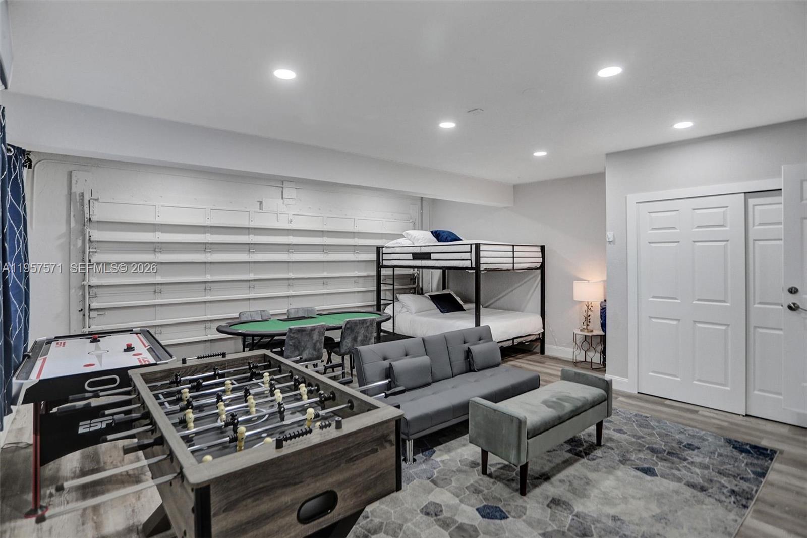 466 NE 8th Ave, Deerfield Beach FL 33441