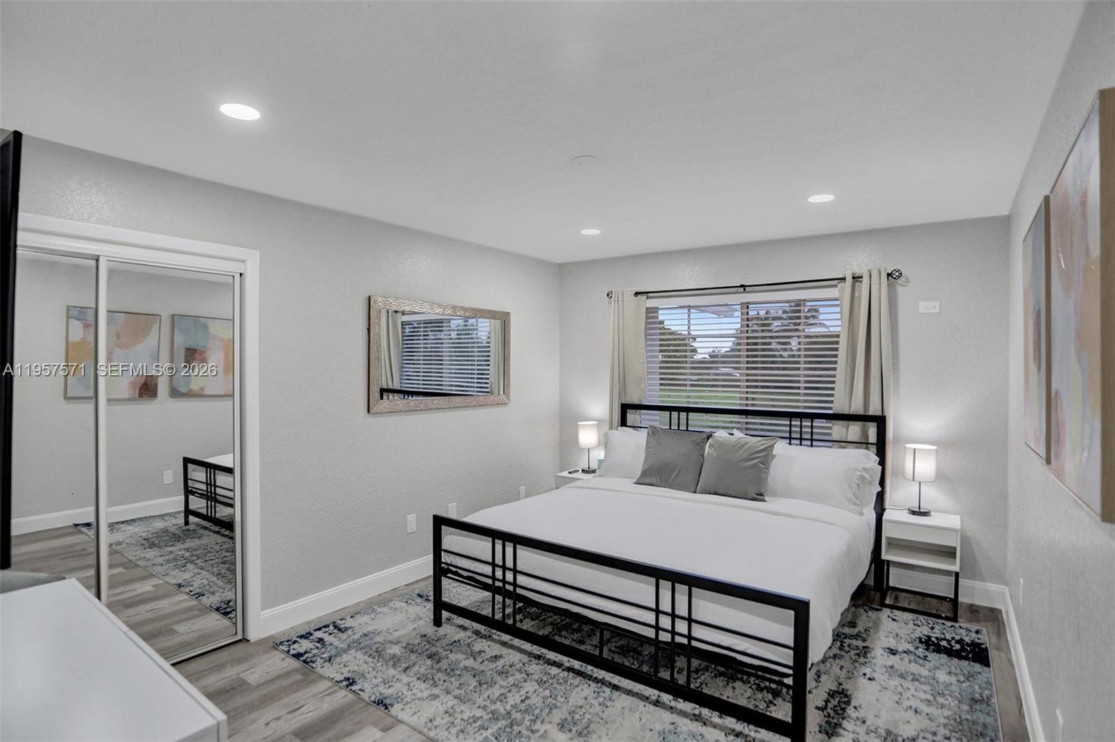 466 NE 8th Ave, Deerfield Beach FL 33441