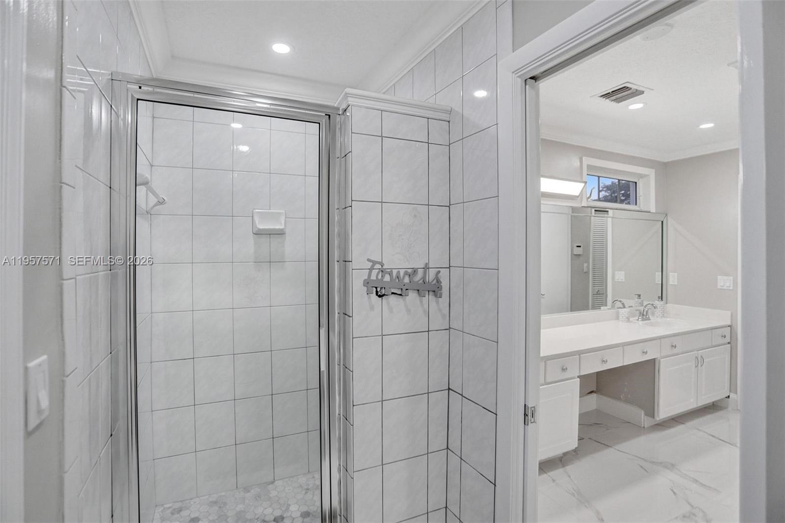 466 NE 8th Ave, Deerfield Beach FL 33441