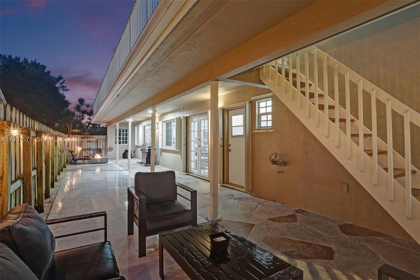 466 NE 8th Ave, Deerfield Beach FL 33441