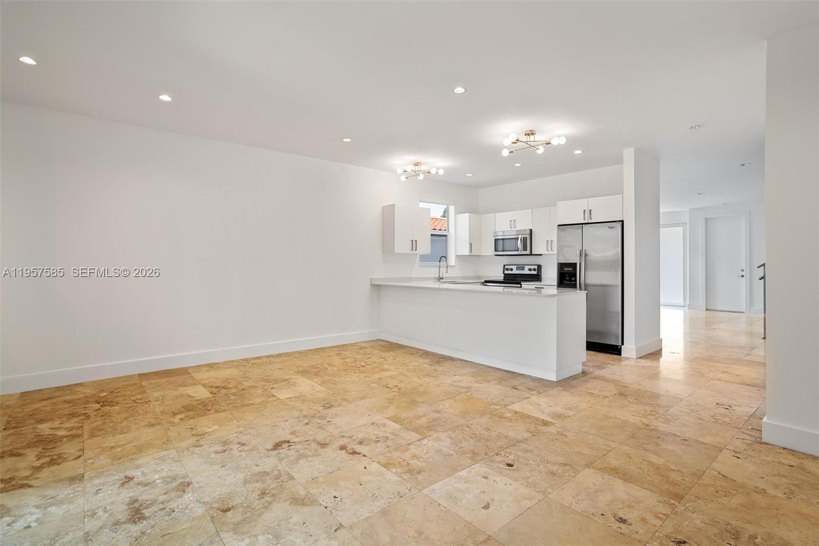 2784 SW 34th Ave, Miami FL 33133