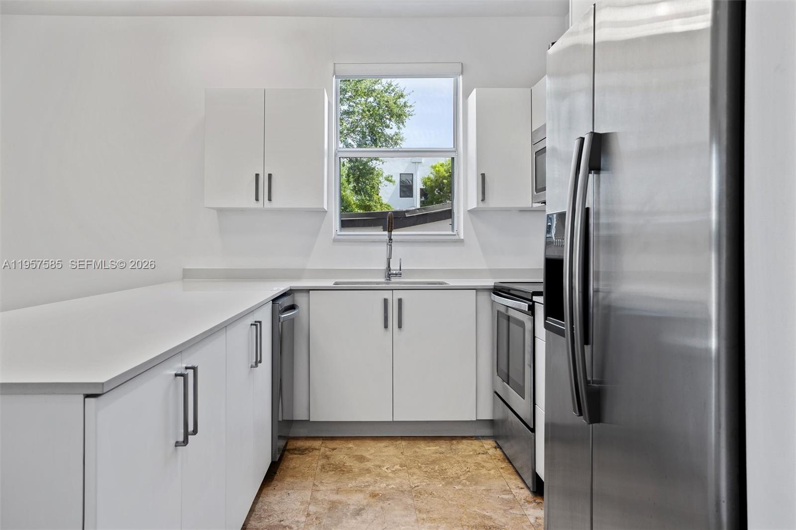 2784 SW 34th Ave, Miami FL 33133