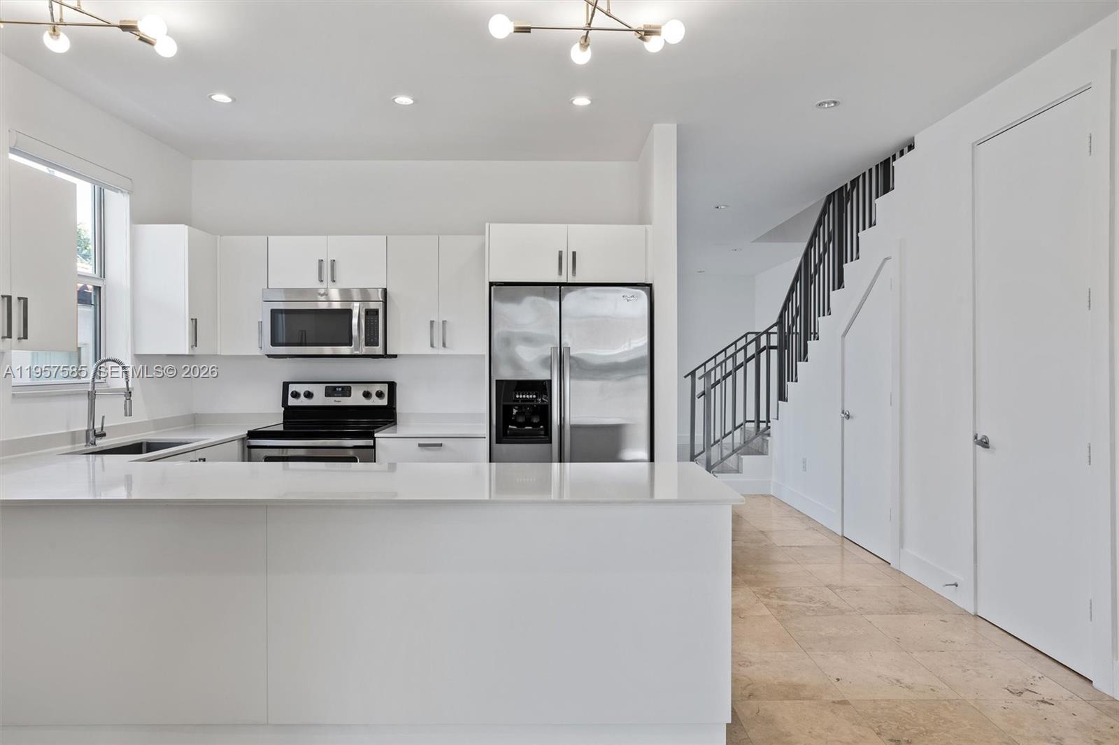 2784 SW 34th Ave, Miami FL 33133