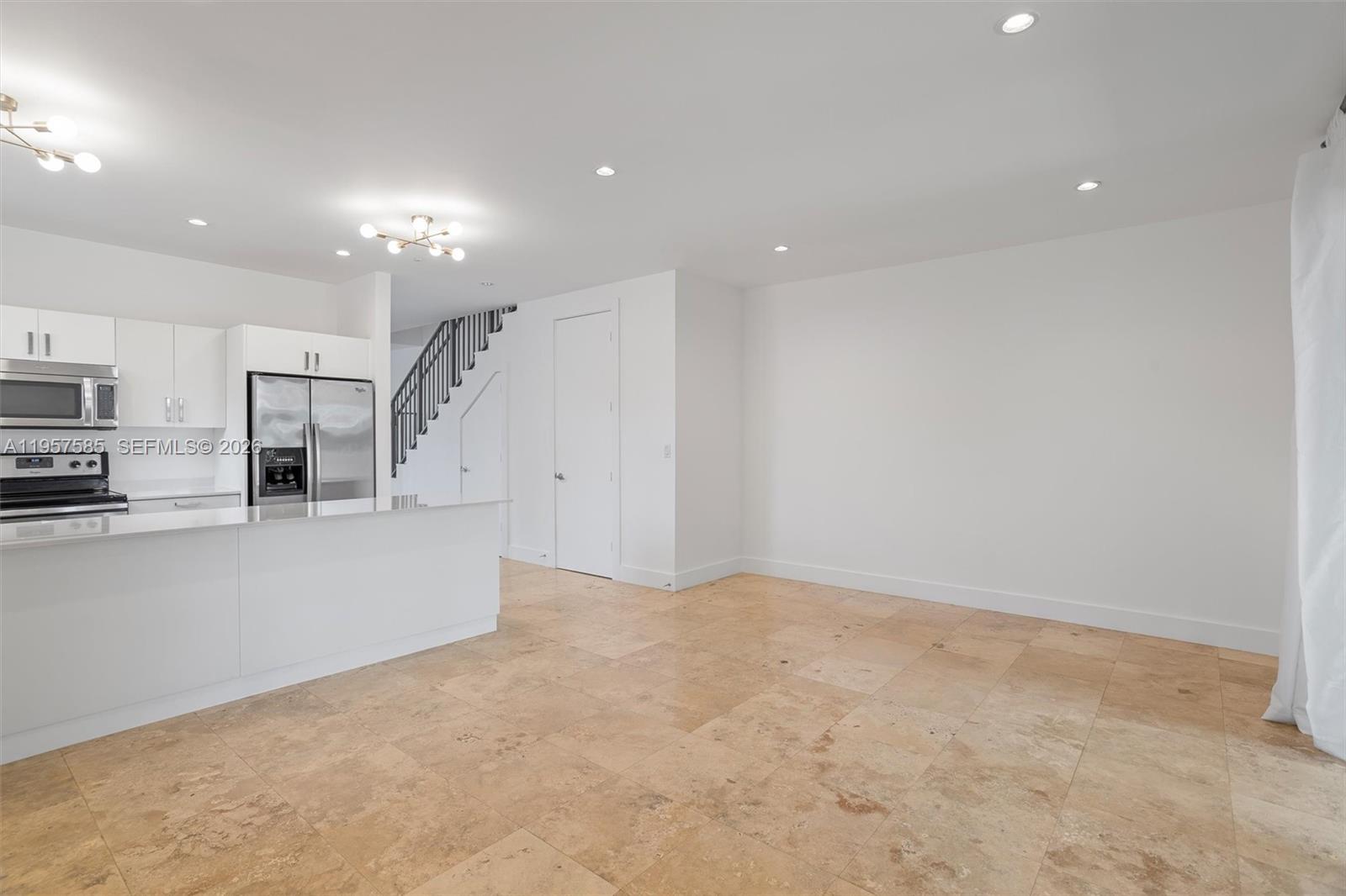 2784 SW 34th Ave, Miami FL 33133