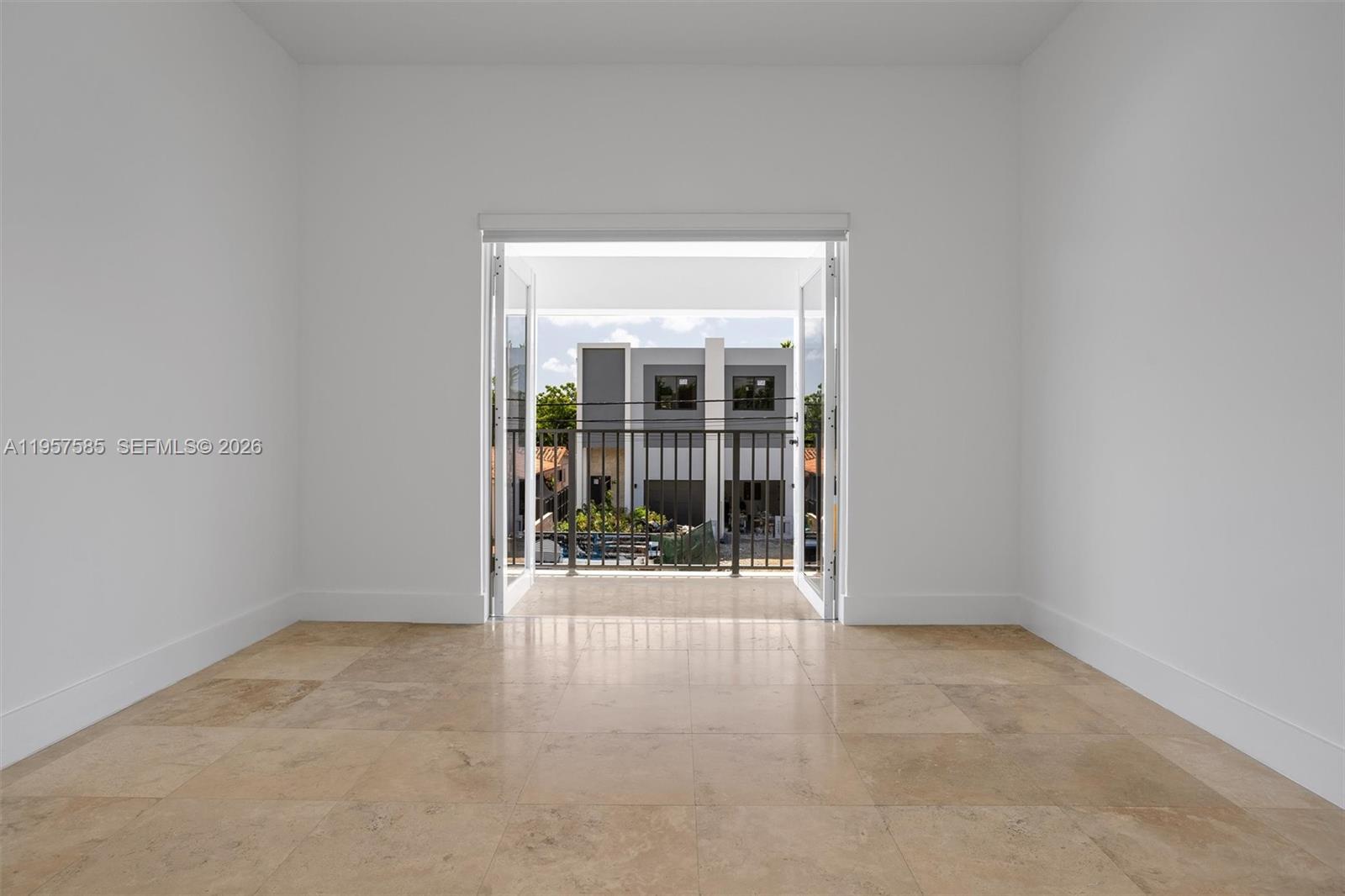 2784 SW 34th Ave, Miami FL 33133