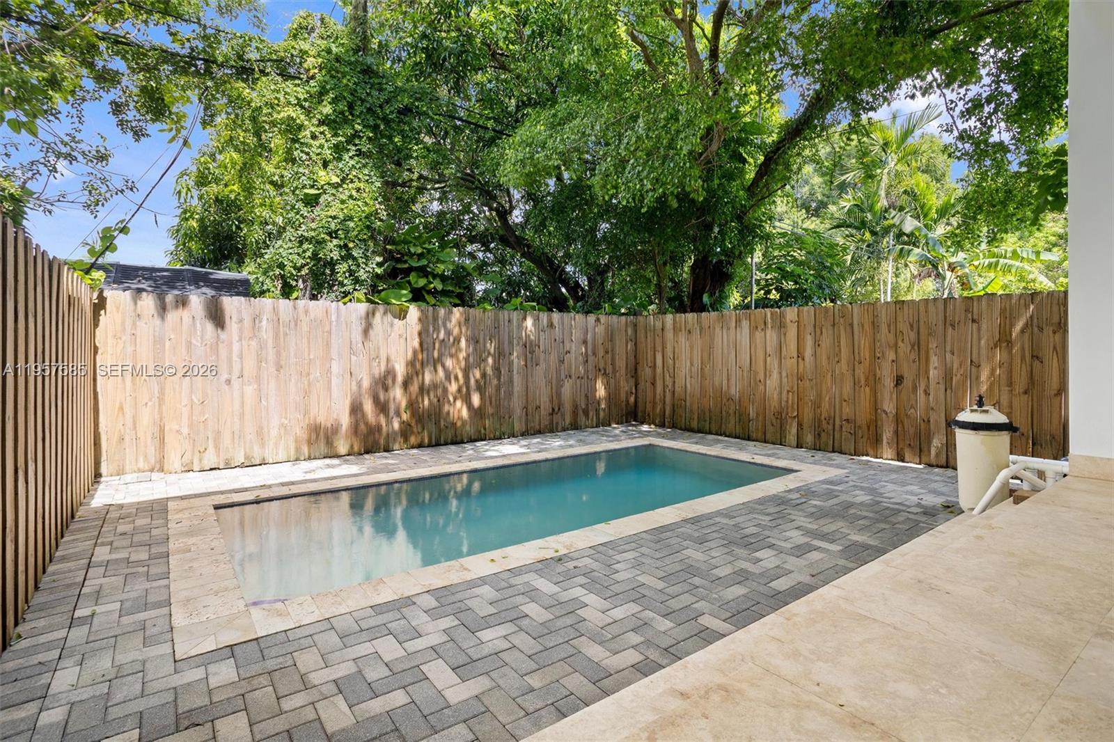 2784 SW 34th Ave, Miami FL 33133