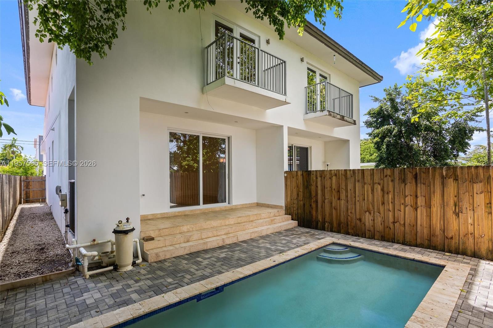 2784 SW 34th Ave, Miami FL 33133