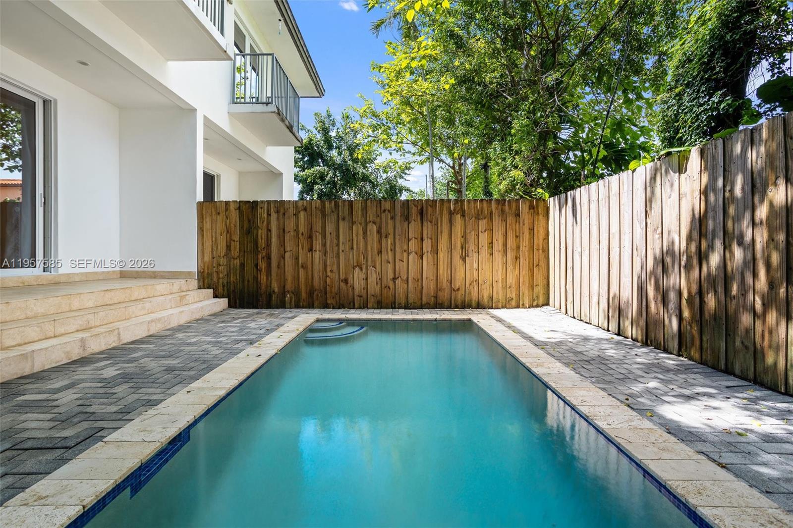 2784 SW 34th Ave, Miami FL 33133