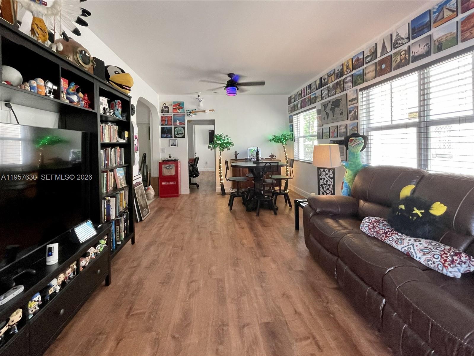 2463 Pine Tree Dr #4, Miami Beach FL 33140