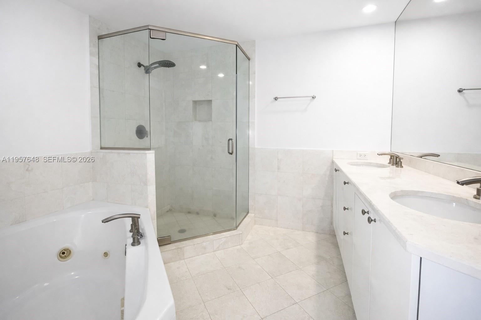 901 Brickell Key Blvd #1603, Miami FL 33131
