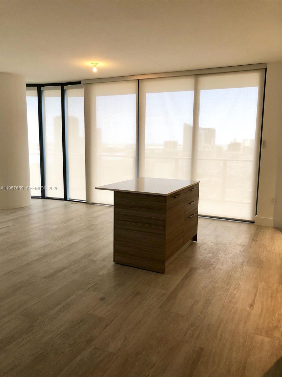 121 NE 34th St #2704, Miami FL 33137