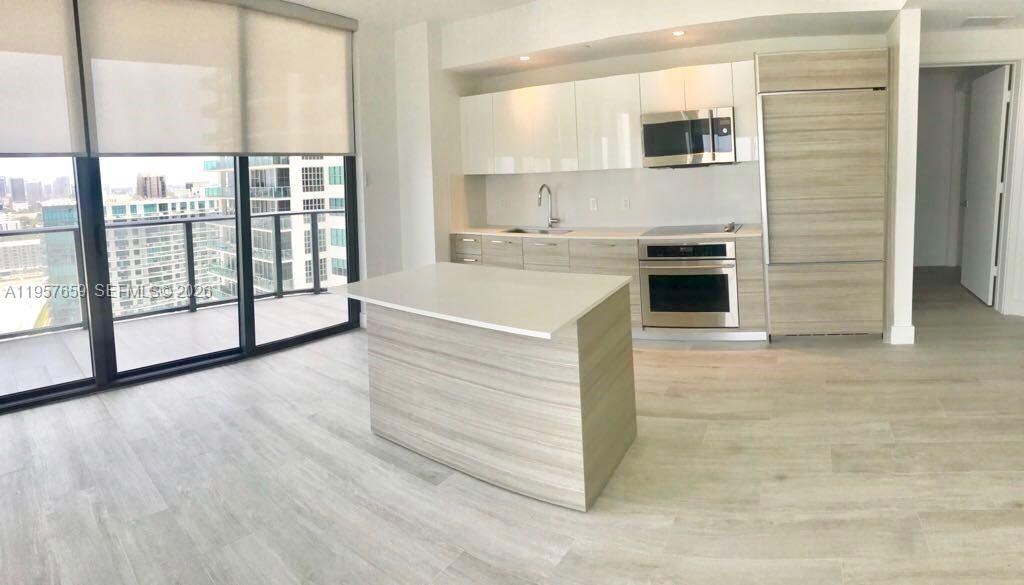 121 NE 34th St #2704, Miami FL 33137