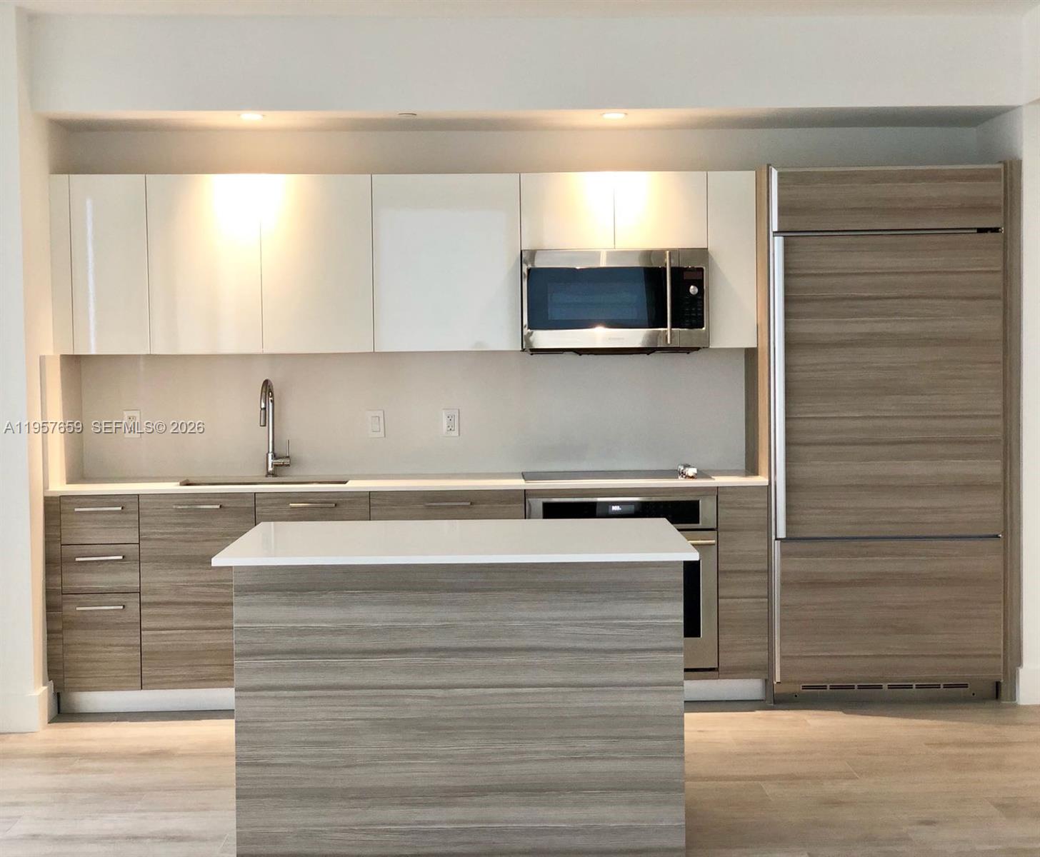 121 NE 34th St #2704, Miami FL 33137