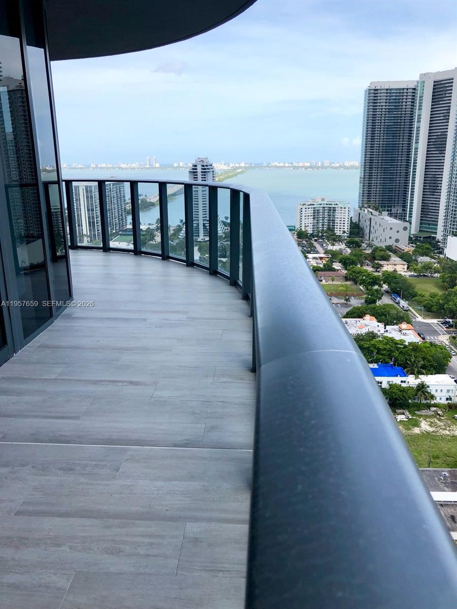 121 NE 34th St #2704, Miami FL 33137