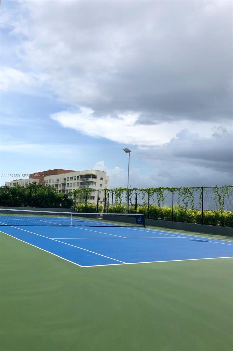 121 NE 34th St #2704, Miami FL 33137