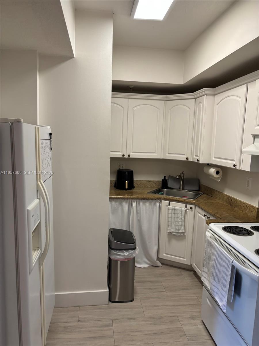 3500 Coral Way #406, Miami FL 33145