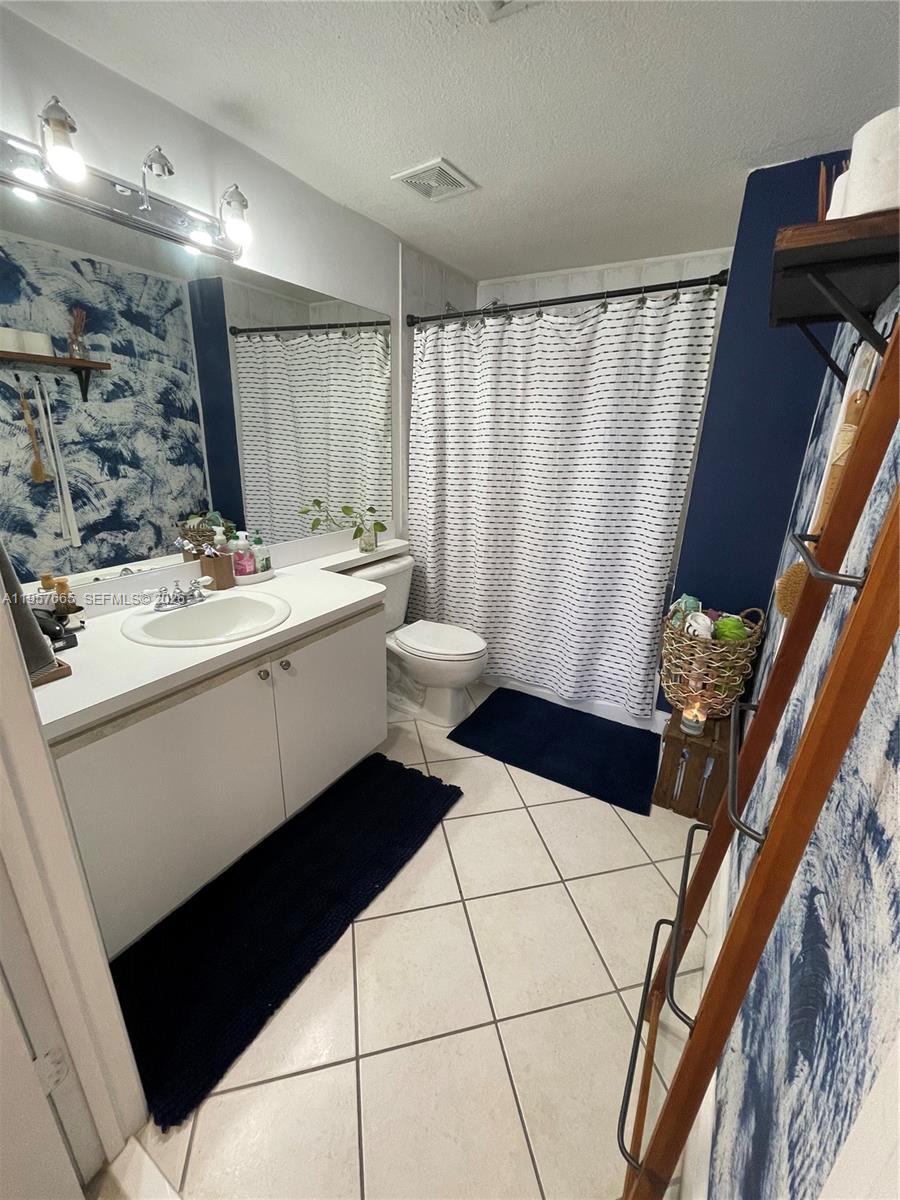 3500 Coral Way #406, Miami FL 33145