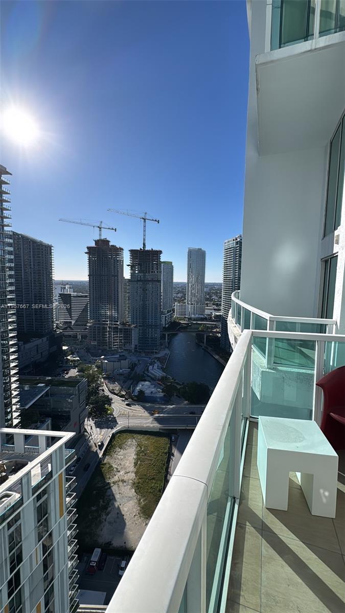 41 SE 5th St #2004, Miami FL 33131