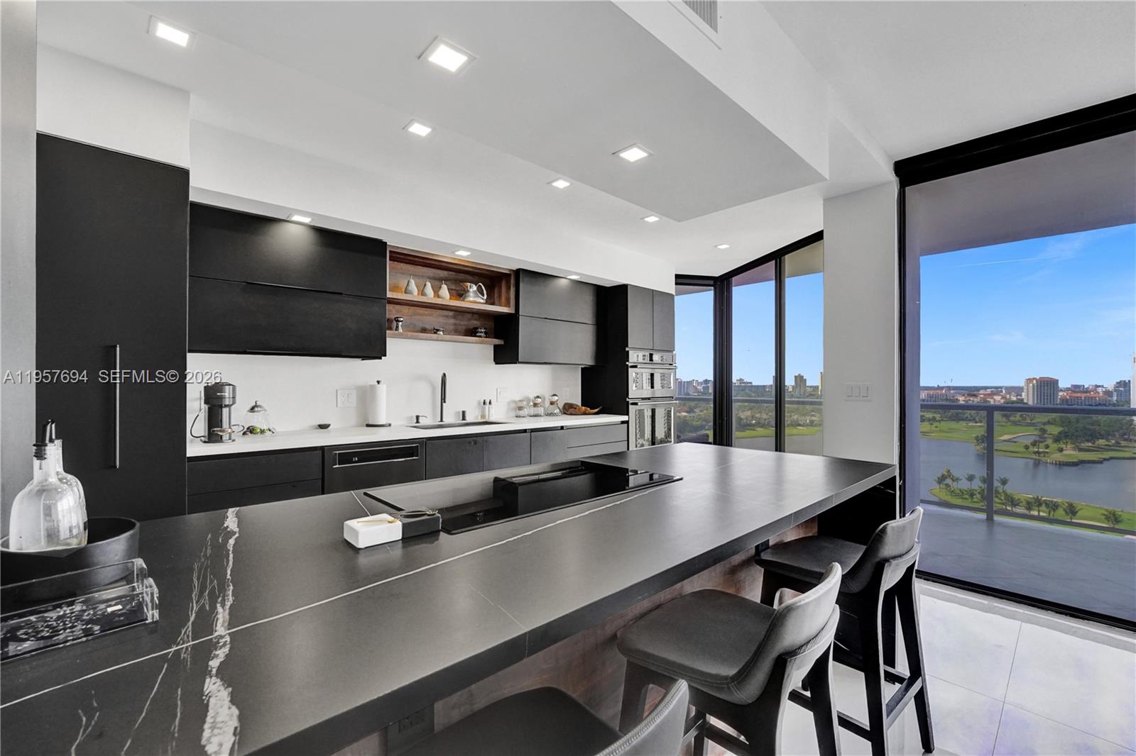 20281 E Country Club Dr #1503, Aventura FL 33180