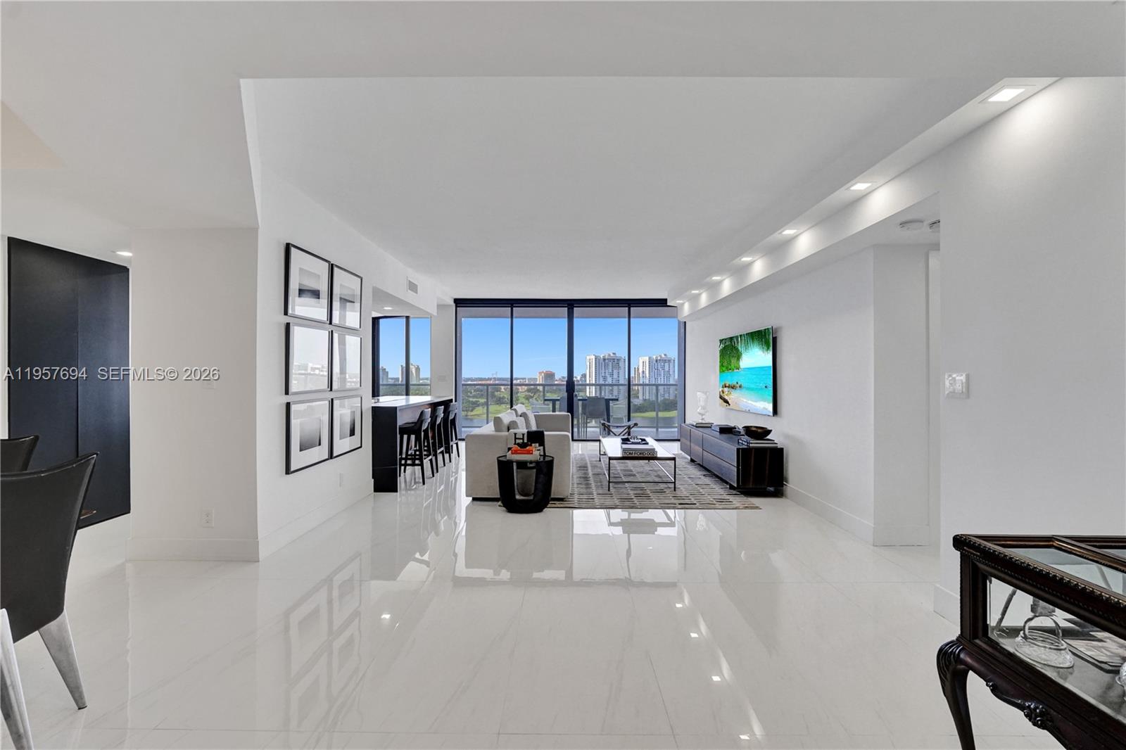 20281 E Country Club Dr #1503, Aventura FL 33180
