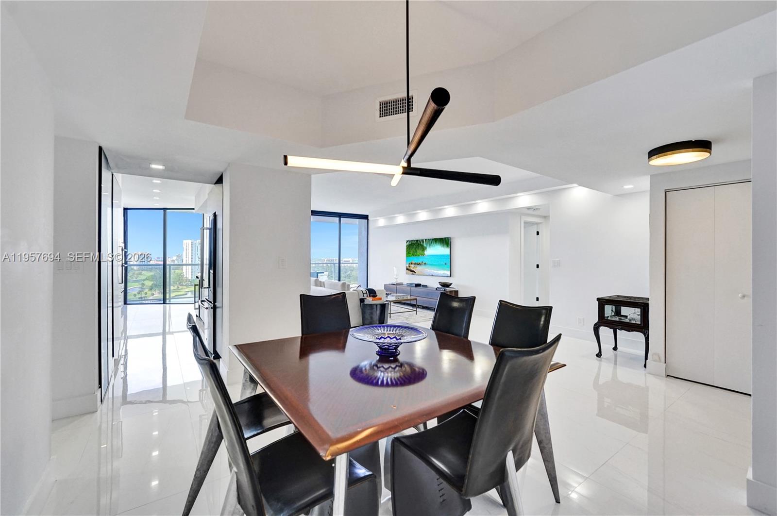 20281 E Country Club Dr #1503, Aventura FL 33180