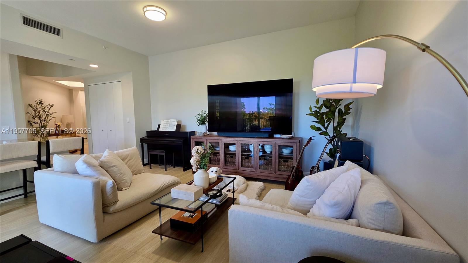 20000 E Country Club Dr #402, Aventura FL 33180