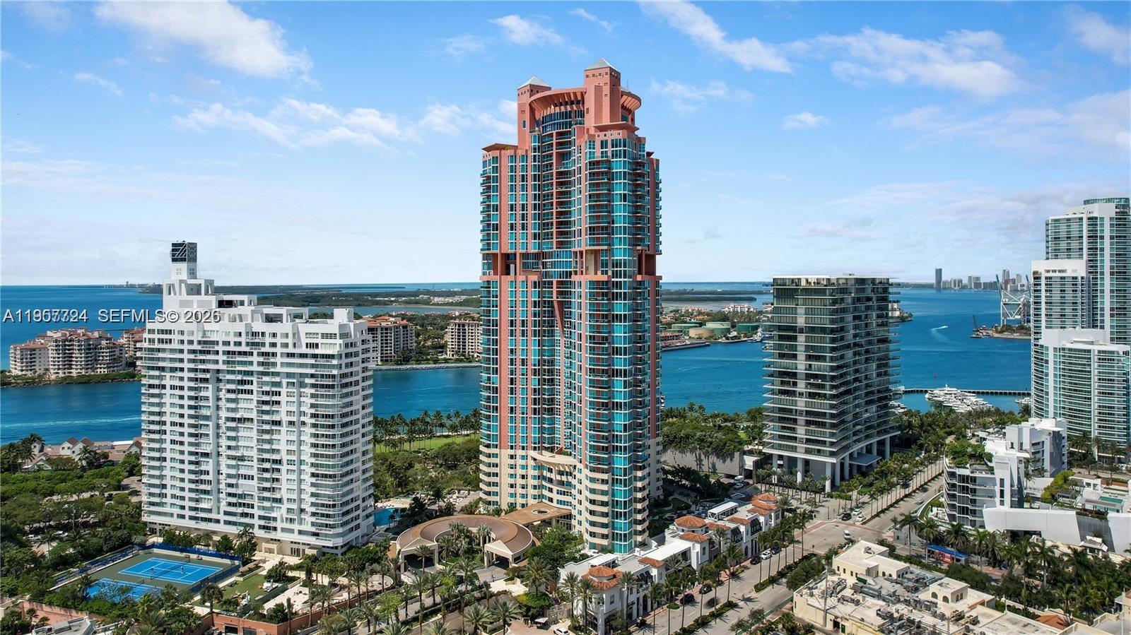 300 S Pointe Dr #605, Miami Beach FL 33139