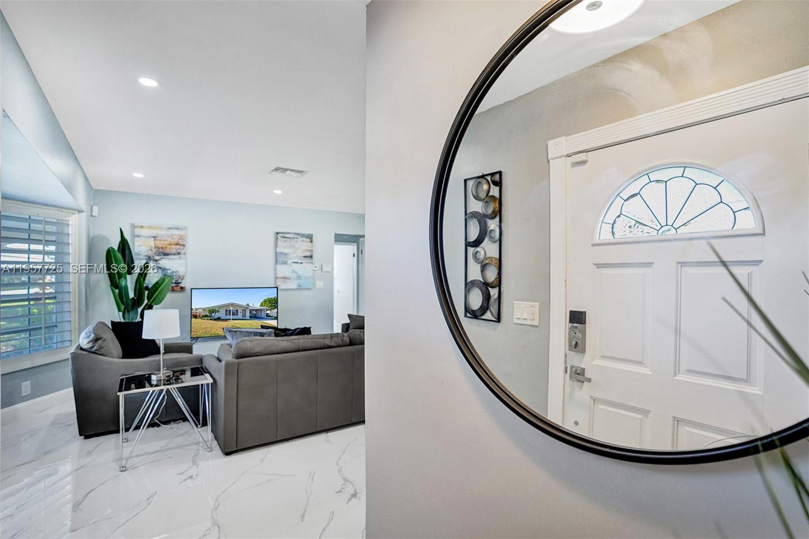 477 SE 17th Ter, Deerfield Beach FL 33441