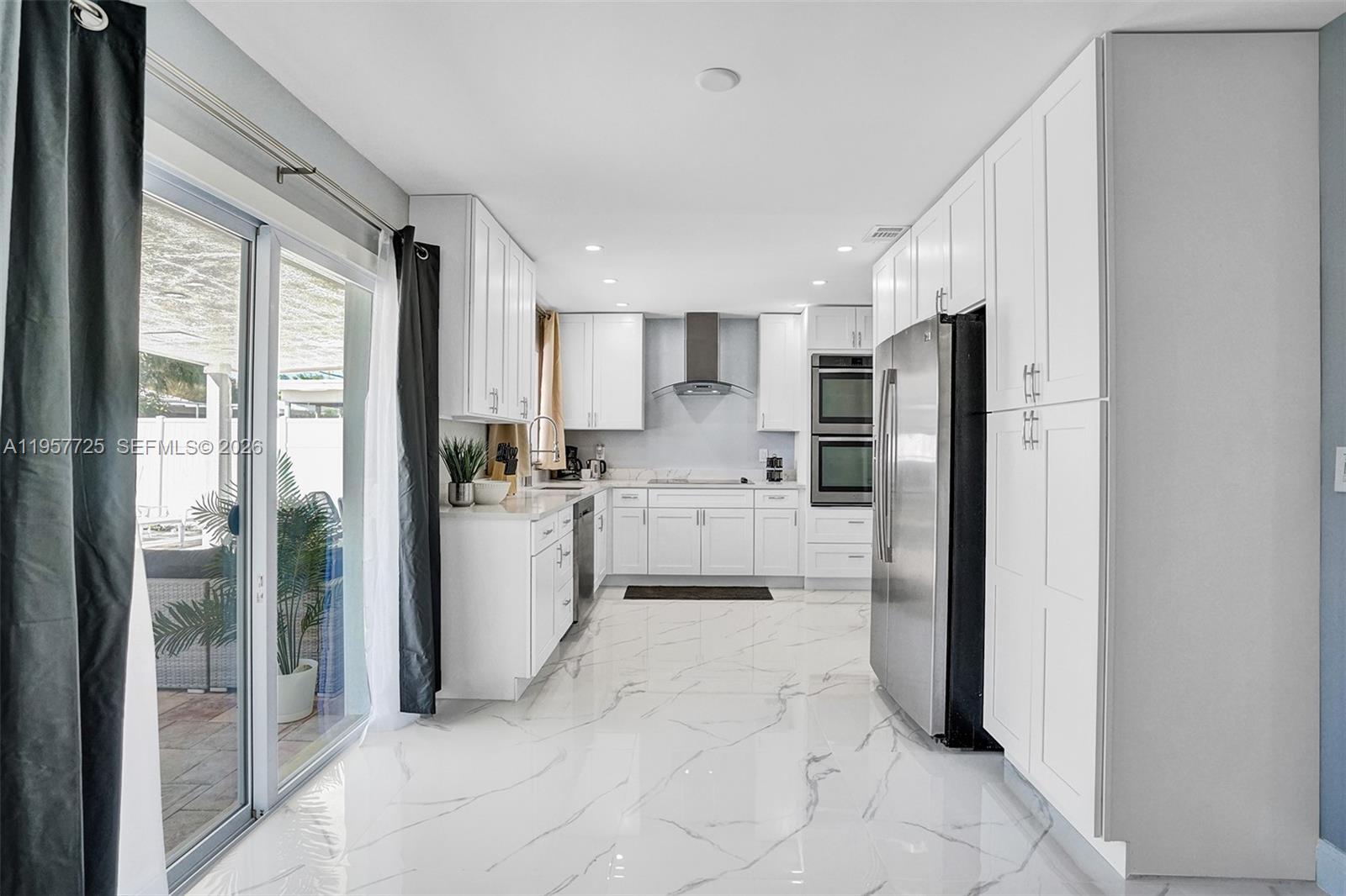 477 SE 17th Ter, Deerfield Beach FL 33441