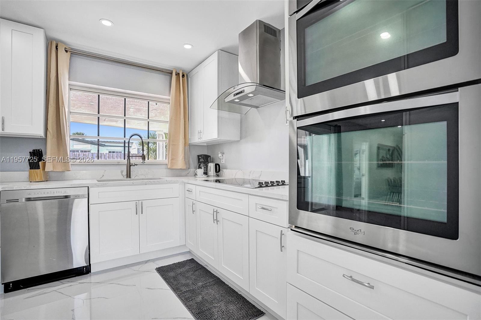 477 SE 17th Ter, Deerfield Beach FL 33441
