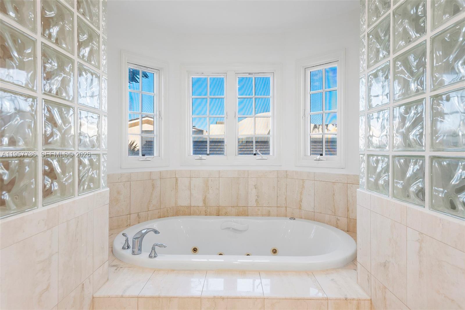 1415 Sunset Harbour Dr #204, Miami Beach FL 33139