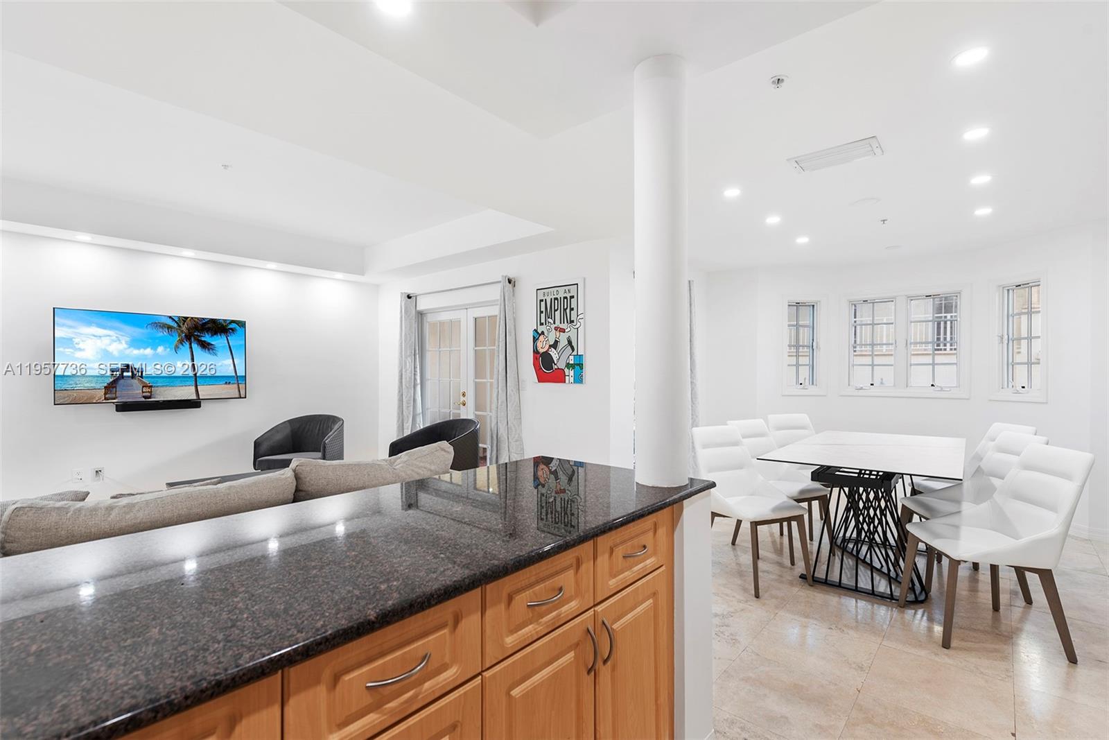 1415 Sunset Harbour Dr #204, Miami Beach FL 33139