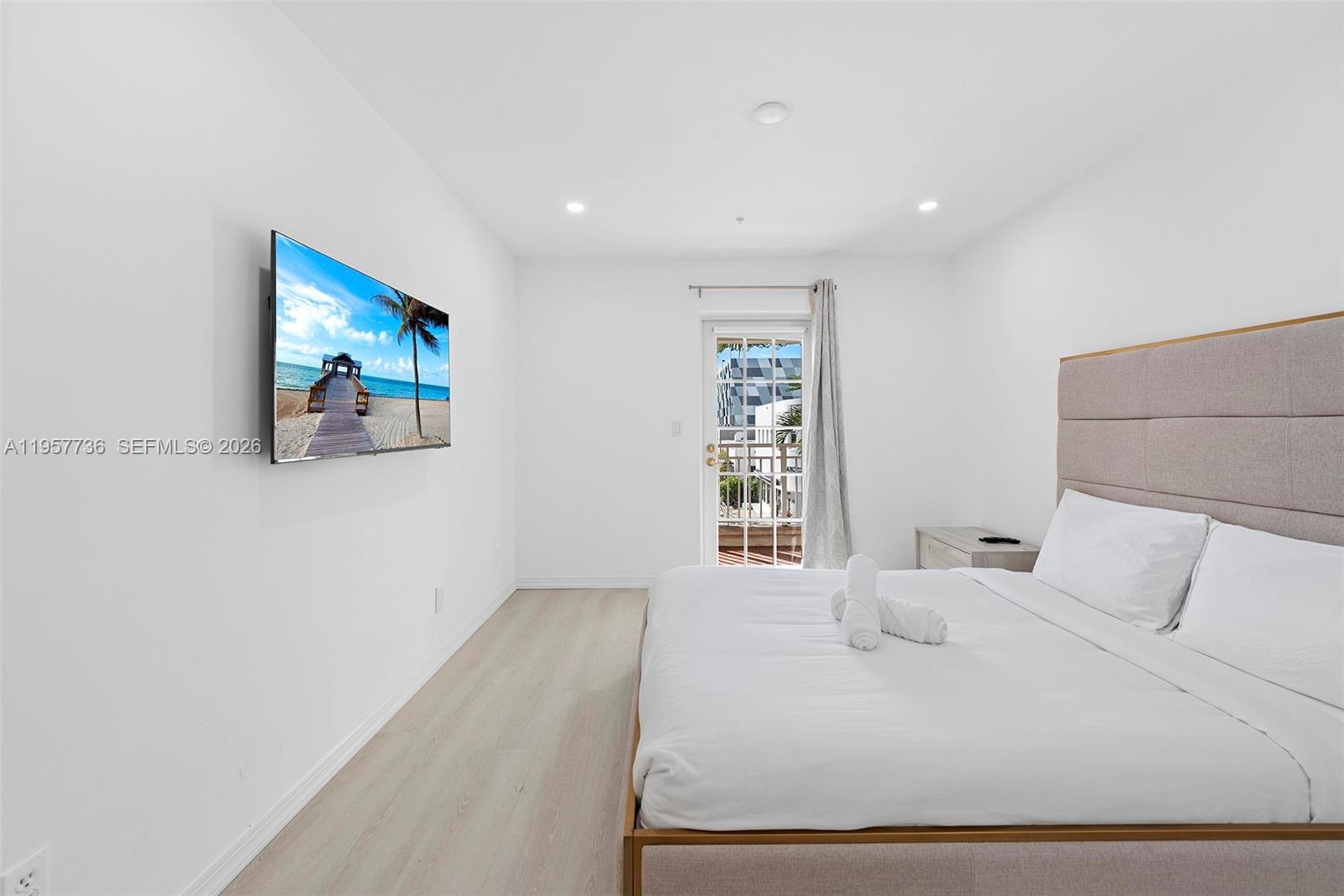 1415 Sunset Harbour Dr #204, Miami Beach FL 33139