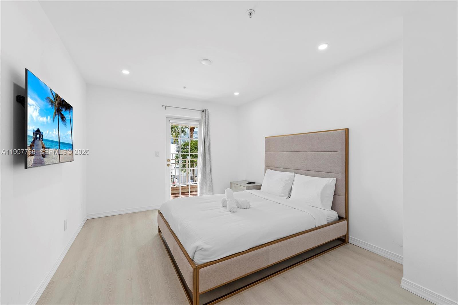 1415 Sunset Harbour Dr #204, Miami Beach FL 33139