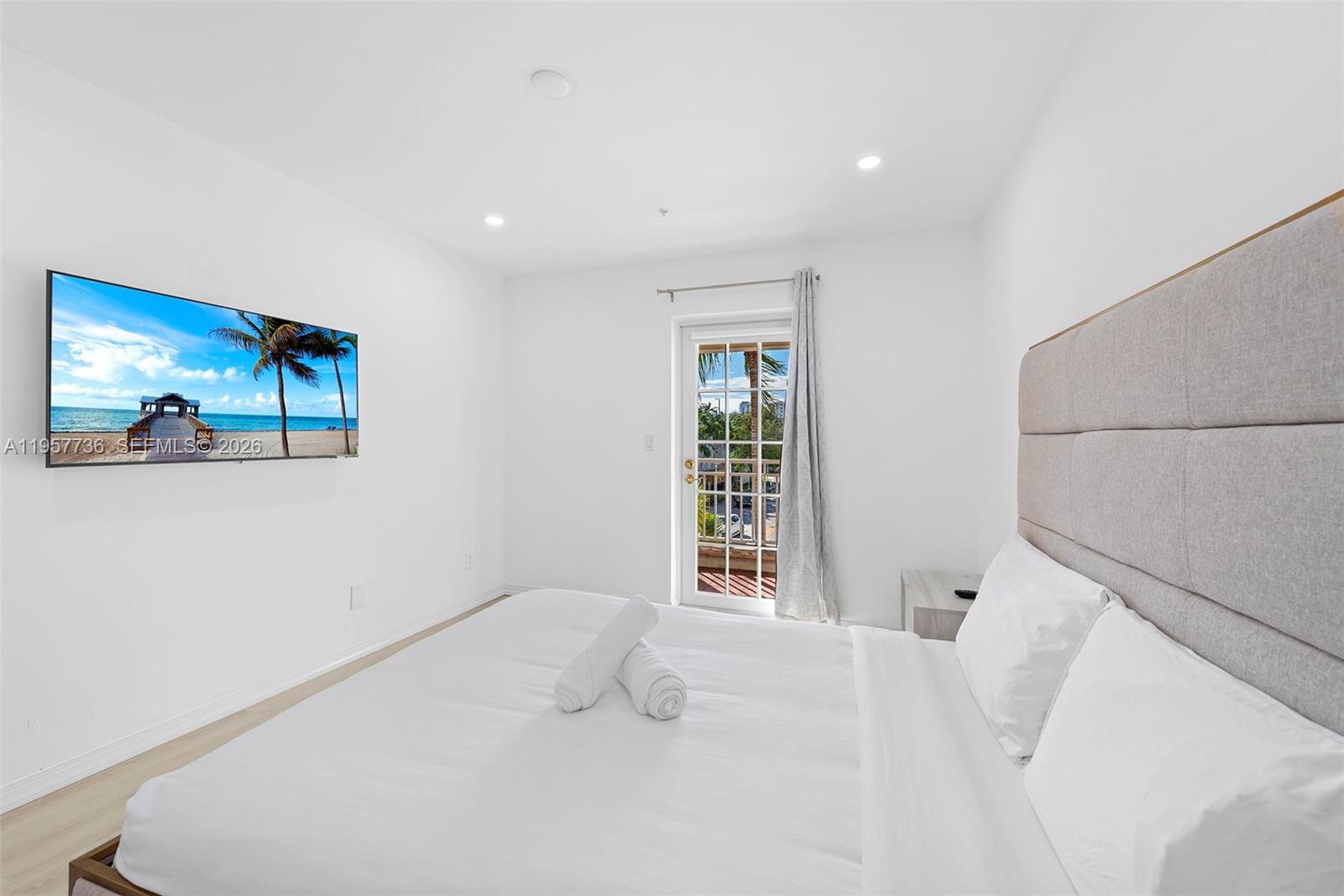 1415 Sunset Harbour Dr #204, Miami Beach FL 33139