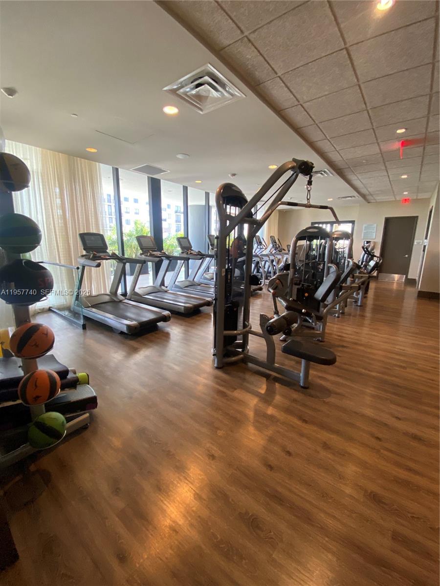 5252 NW 85th Ave #910, Doral FL 33166
