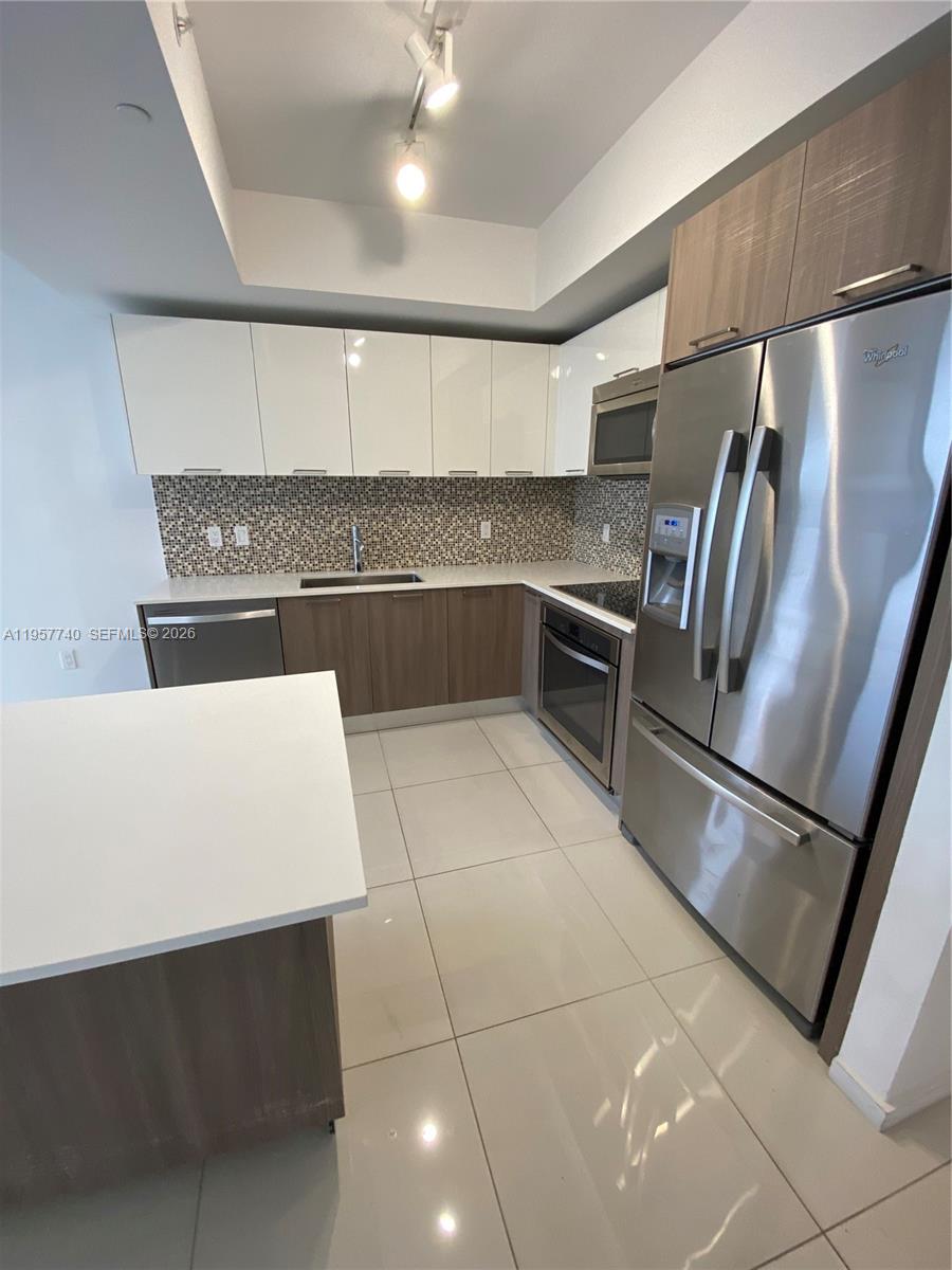 5252 NW 85th Ave #910, Doral FL 33166