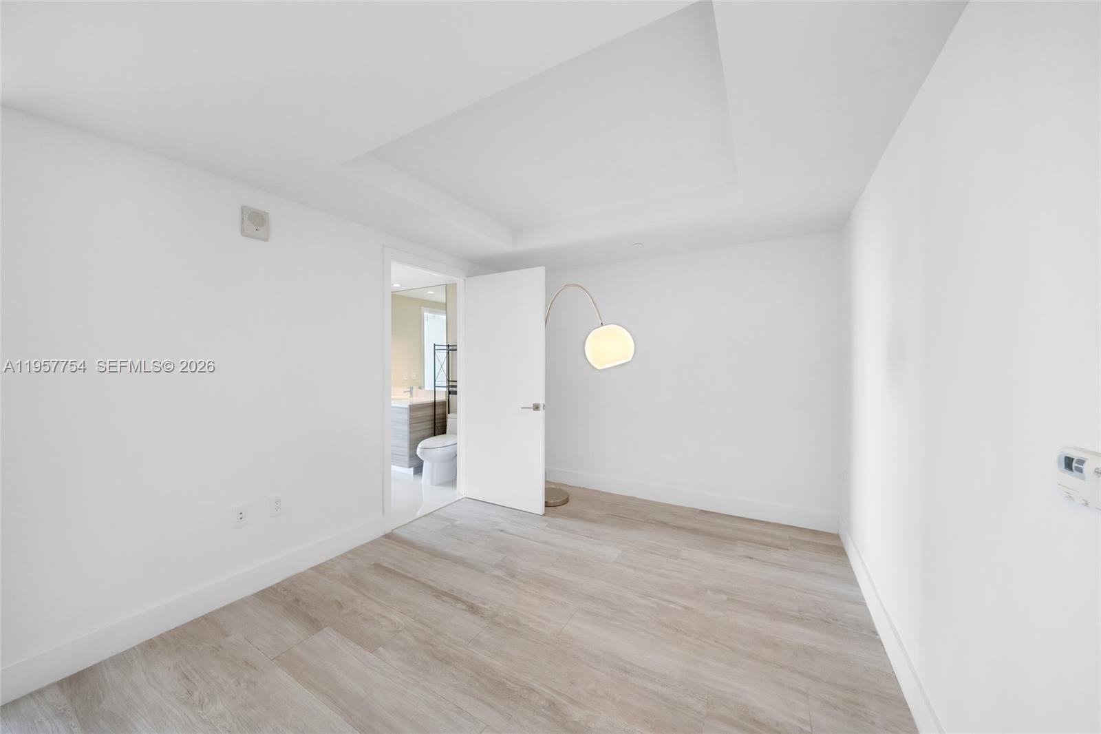 121 NE 34th St #1807, Miami FL 33137