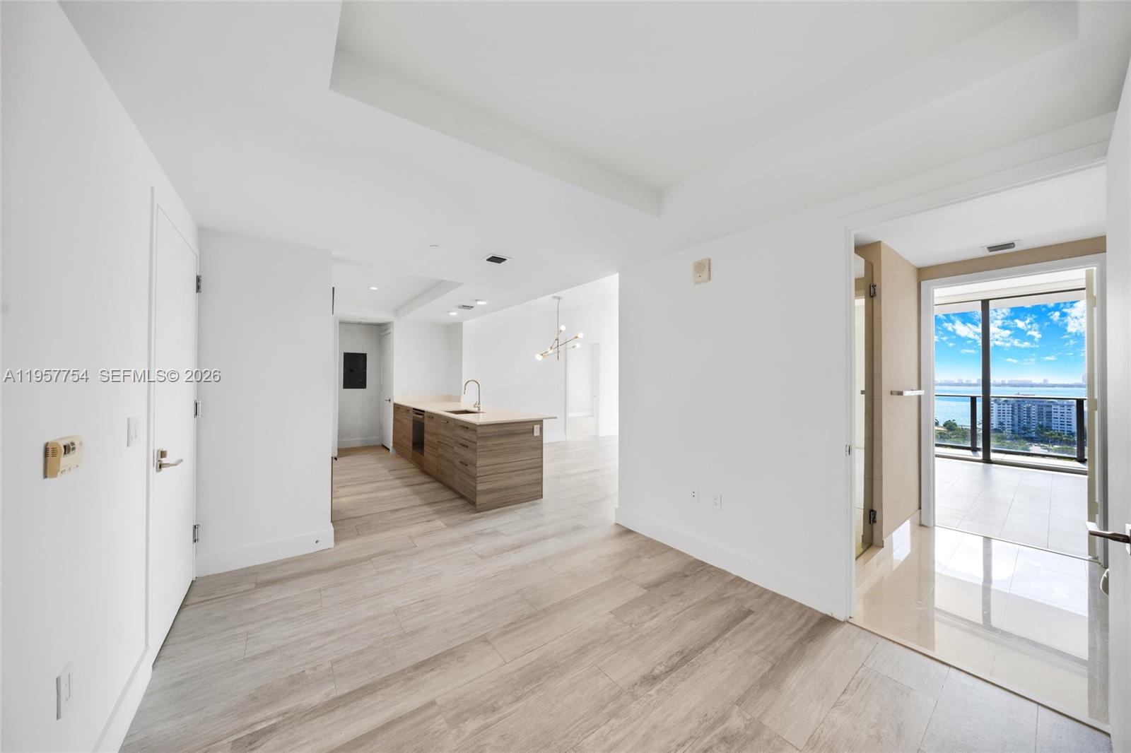 121 NE 34th St #1807, Miami FL 33137