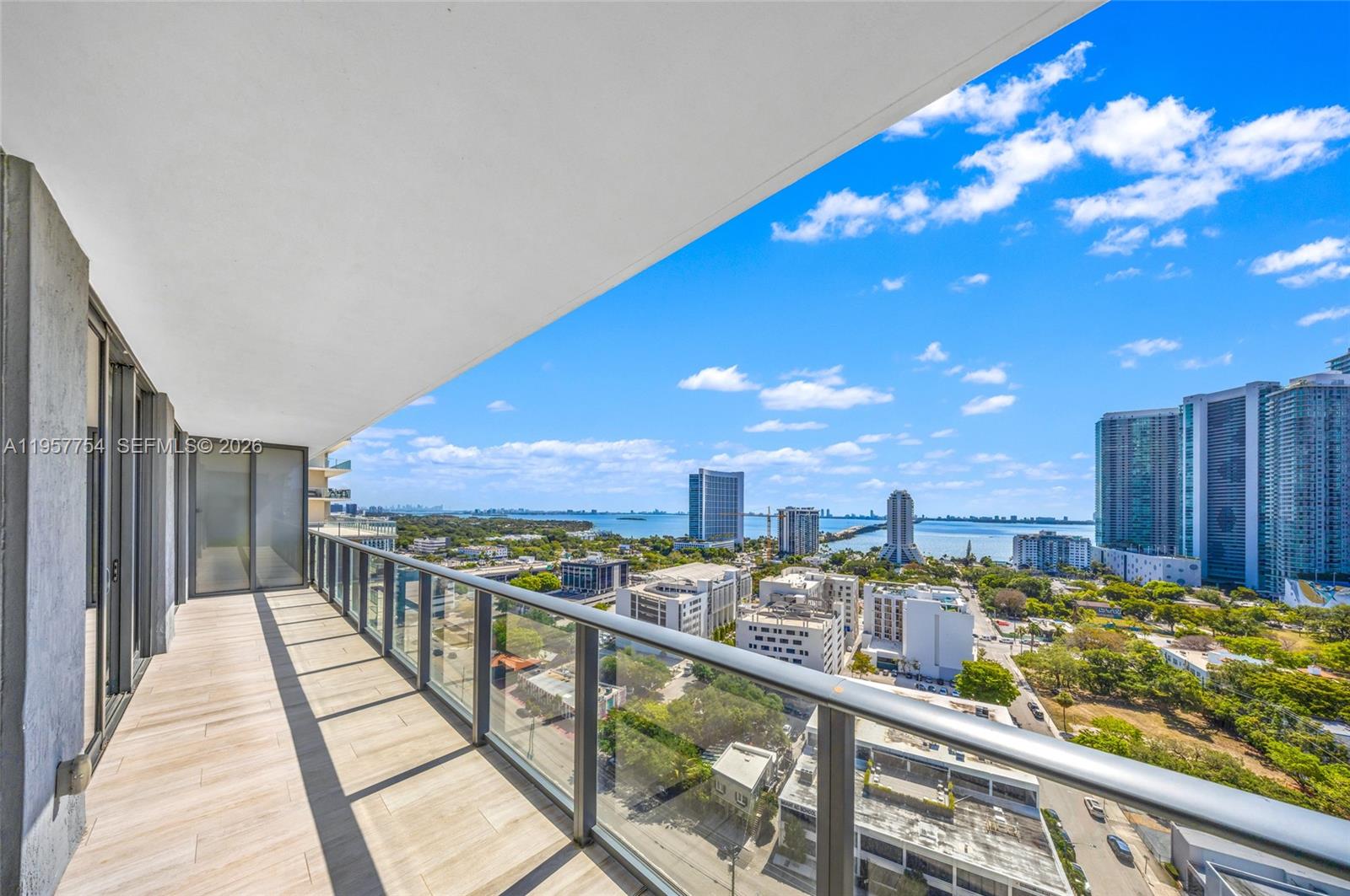 121 NE 34th St #1807, Miami FL 33137