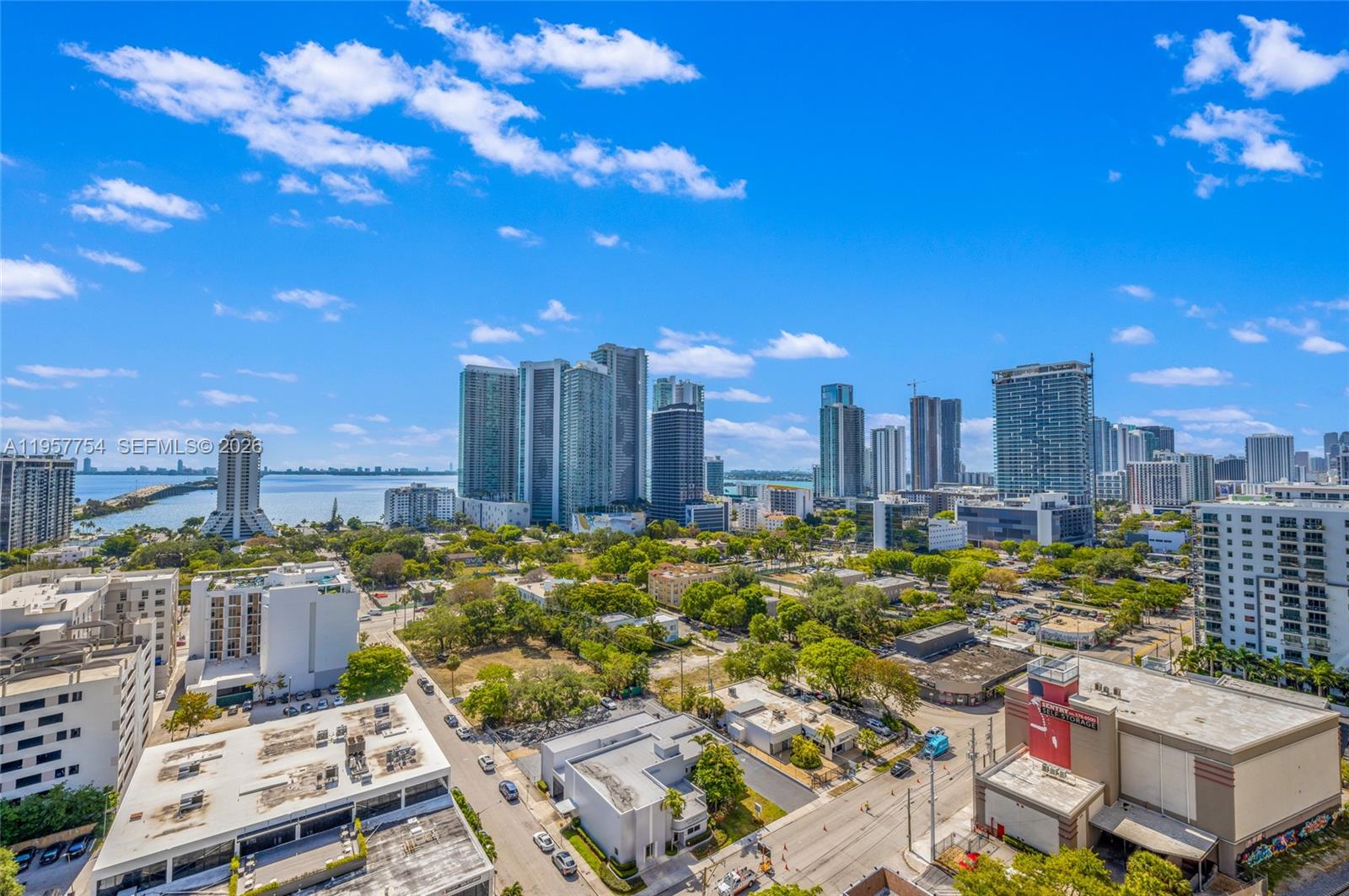 121 NE 34th St #1807, Miami FL 33137