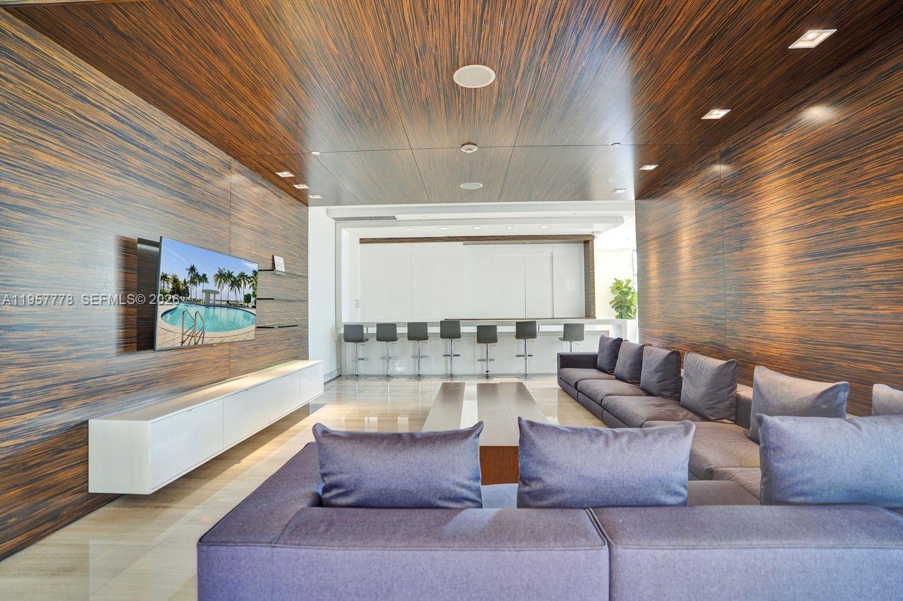 1330 West Ave #1811, Miami Beach FL 33139