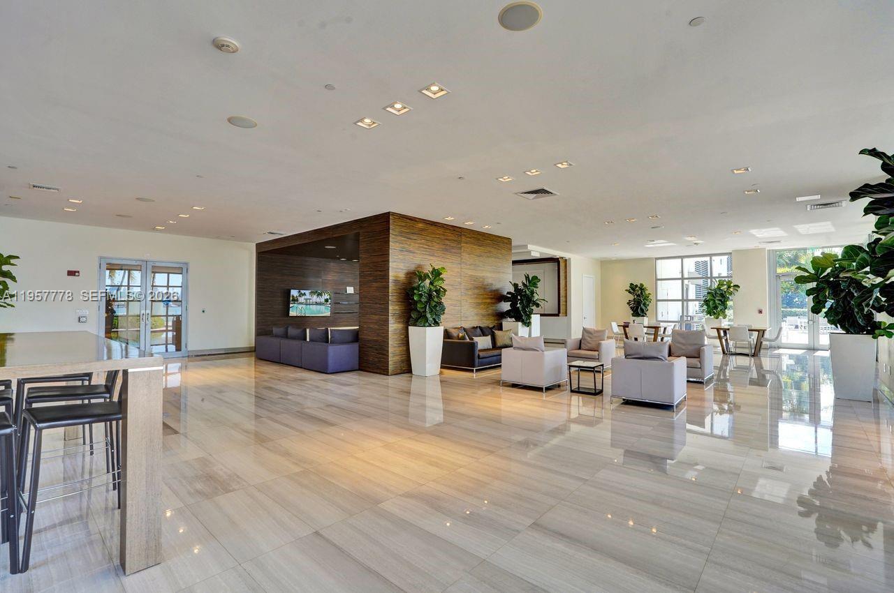 1330 West Ave #1811, Miami Beach FL 33139