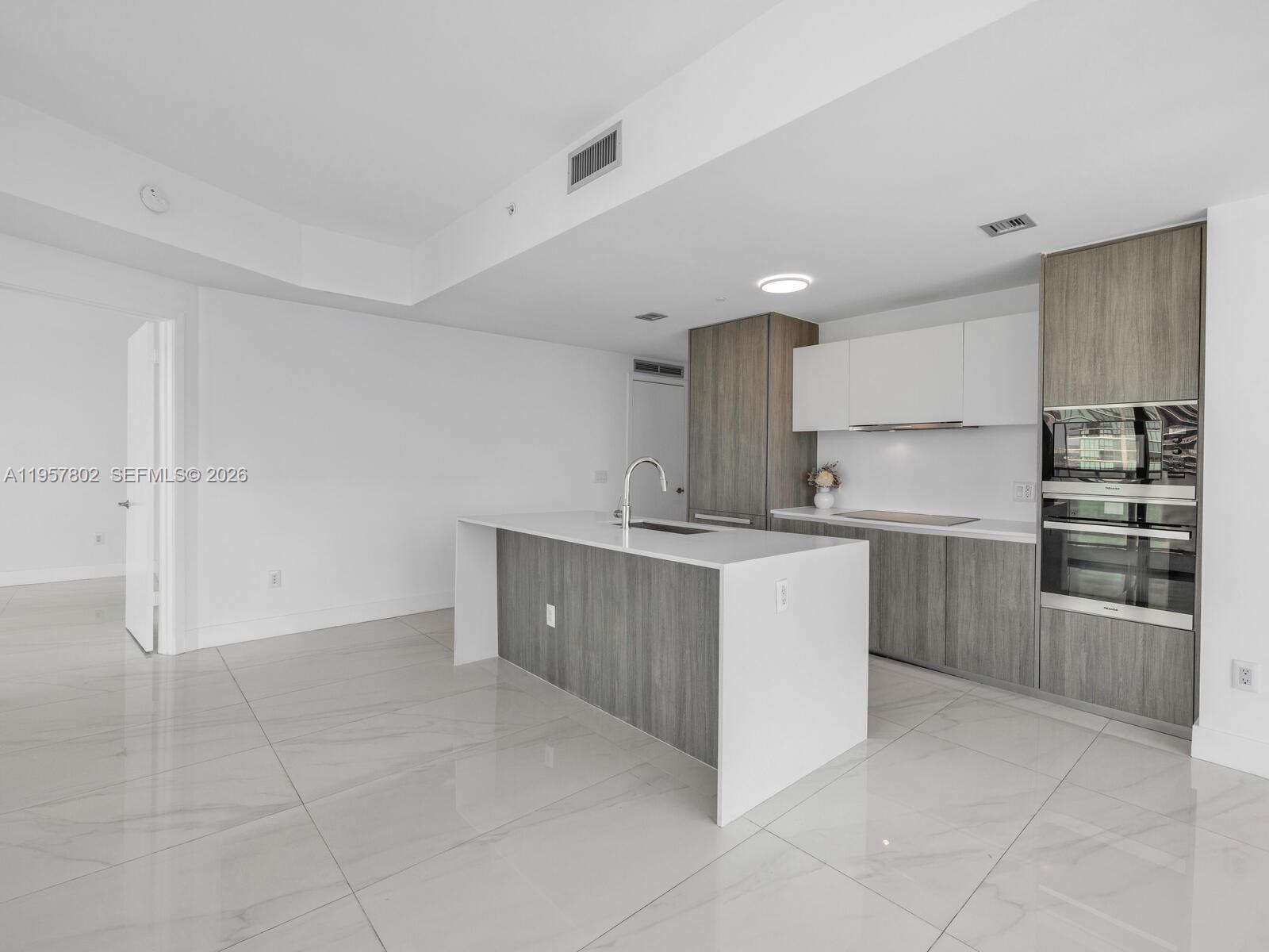 2900 NE 7th Ave #3301, Miami FL 33137