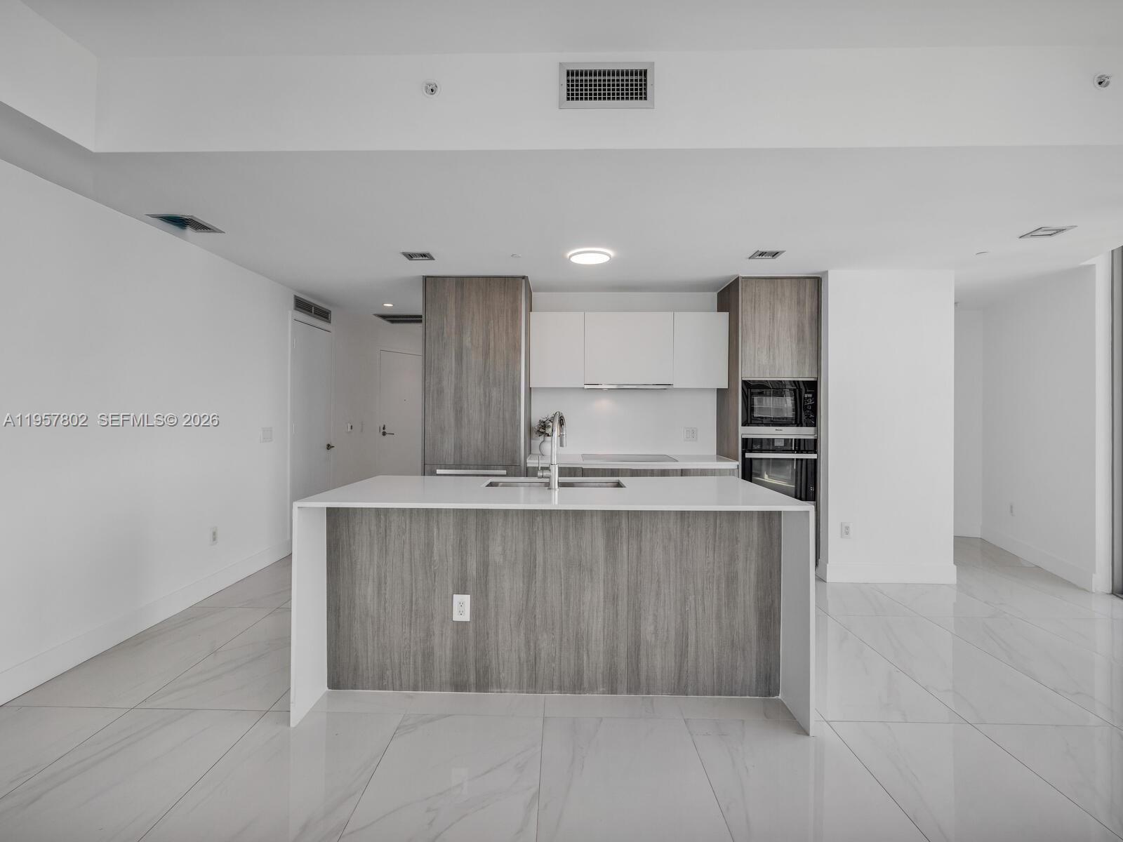 2900 NE 7th Ave #3301, Miami FL 33137