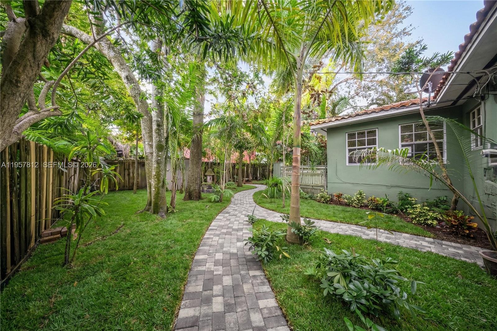 670 NE 56th St, Miami FL 33137