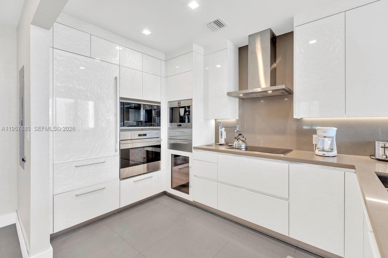 17475 Collins Ave #304, Sunny Isles Beach FL 33160